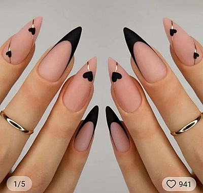 24 pcs of Fake Finger Nails Press On Designs.